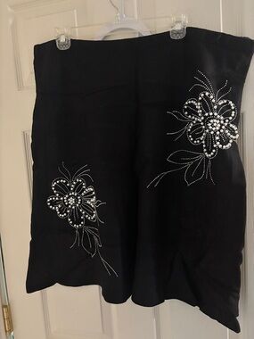 Luna Black Garment Size 2X - Branded Label